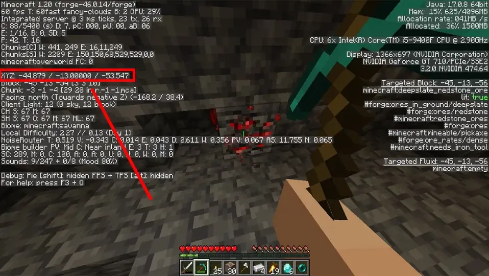 Captura de pantalla de Minecraft con el f3 activado y marcado el texto de coordenadas