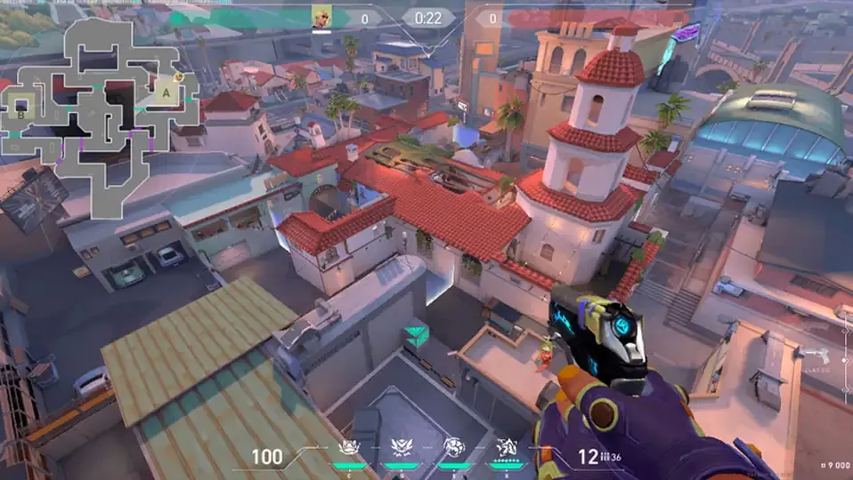 Captura de pantalla de Valorant con un mapa de valorant en la prespectiva de un jugador volando